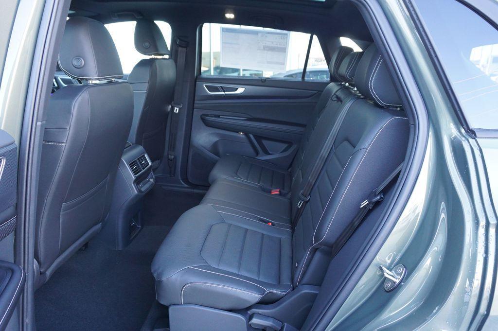 new 2026 Volkswagen Atlas Cross Sport car, priced at $47,800