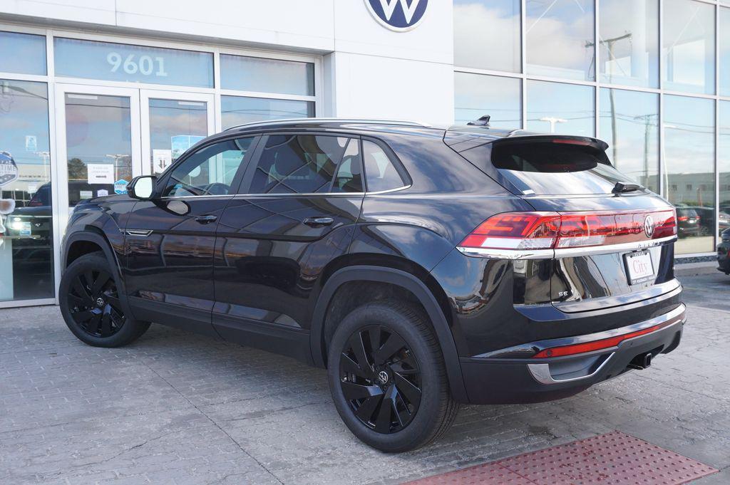 new 2026 Volkswagen Atlas Cross Sport car, priced at $43,406