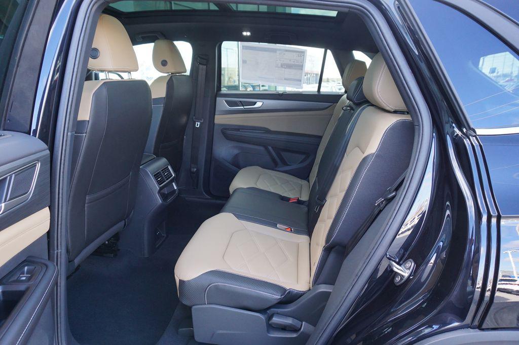 new 2026 Volkswagen Atlas Cross Sport car, priced at $43,406