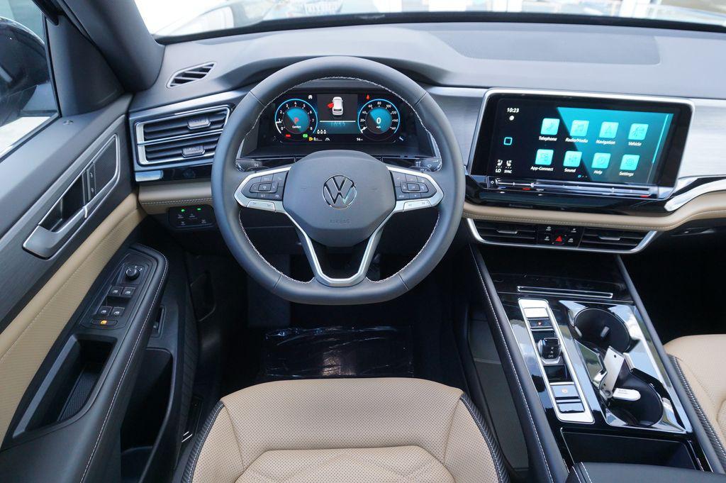 new 2026 Volkswagen Atlas Cross Sport car, priced at $43,406