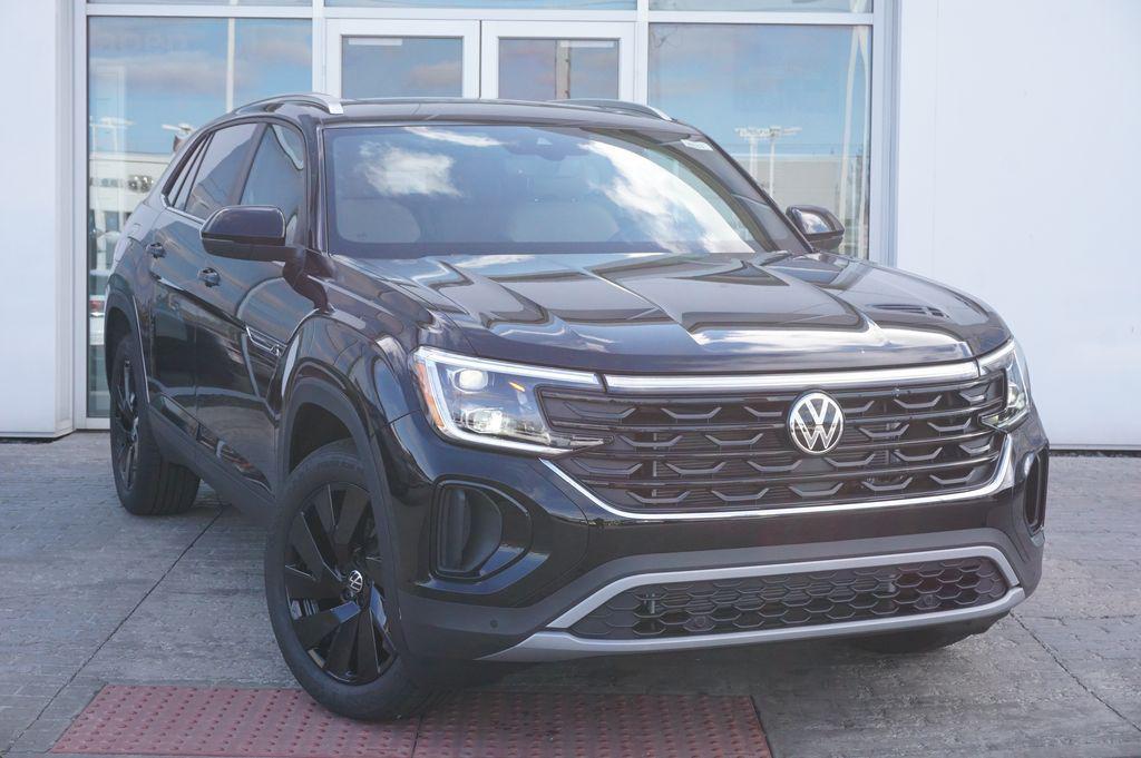 new 2026 Volkswagen Atlas Cross Sport car, priced at $43,406