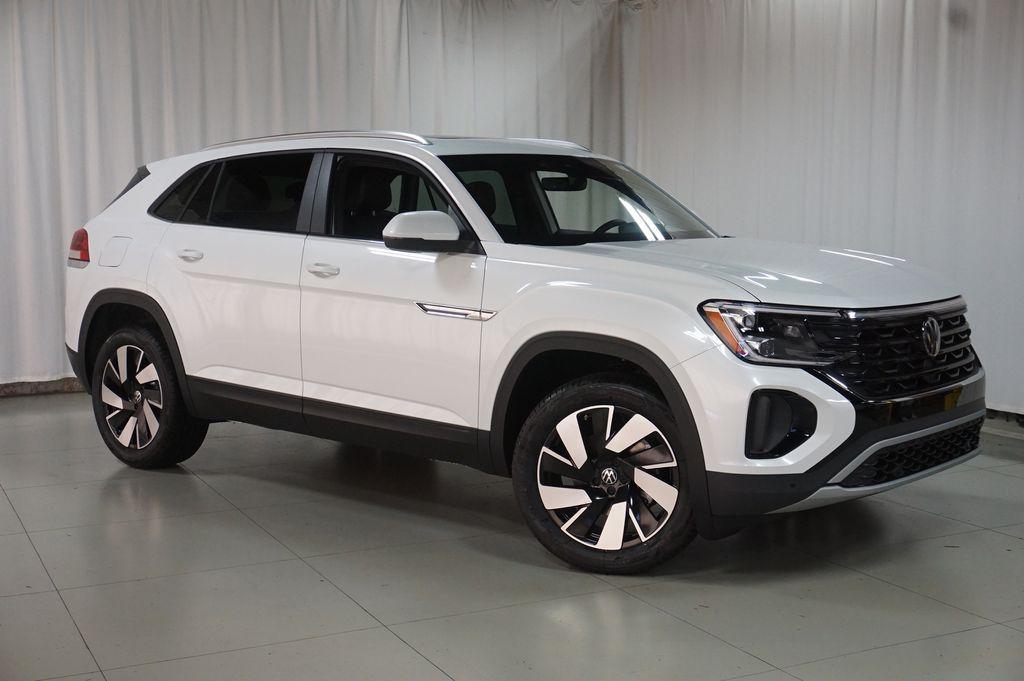 new 2026 Volkswagen Atlas Cross Sport car, priced at $43,331