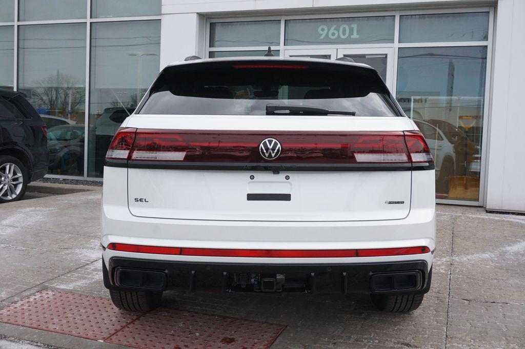 new 2026 Volkswagen Atlas Cross Sport car, priced at $48,237