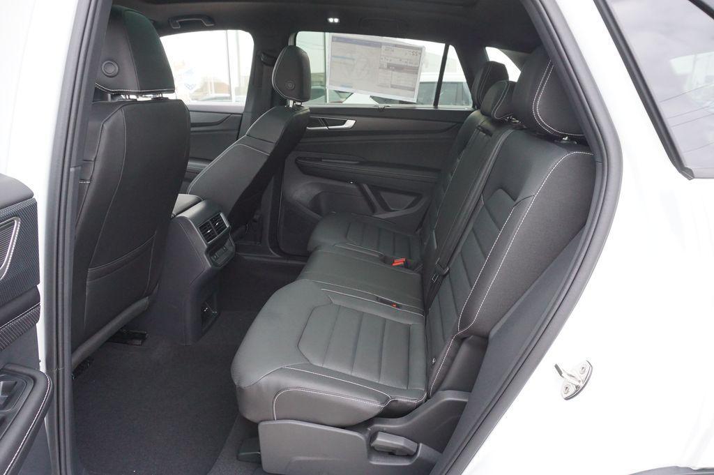 new 2026 Volkswagen Atlas Cross Sport car, priced at $48,237