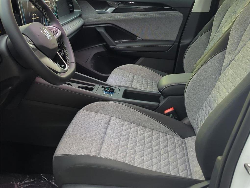 new 2026 Volkswagen Tiguan car, priced at $32,295