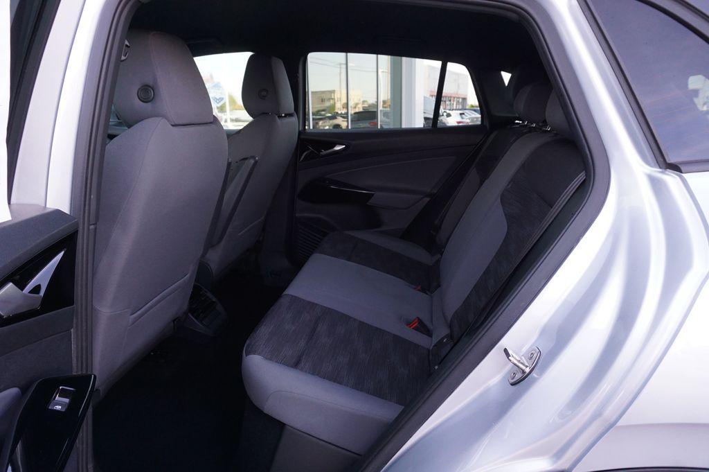 used 2022 Volkswagen ID.4 car, priced at $20,790