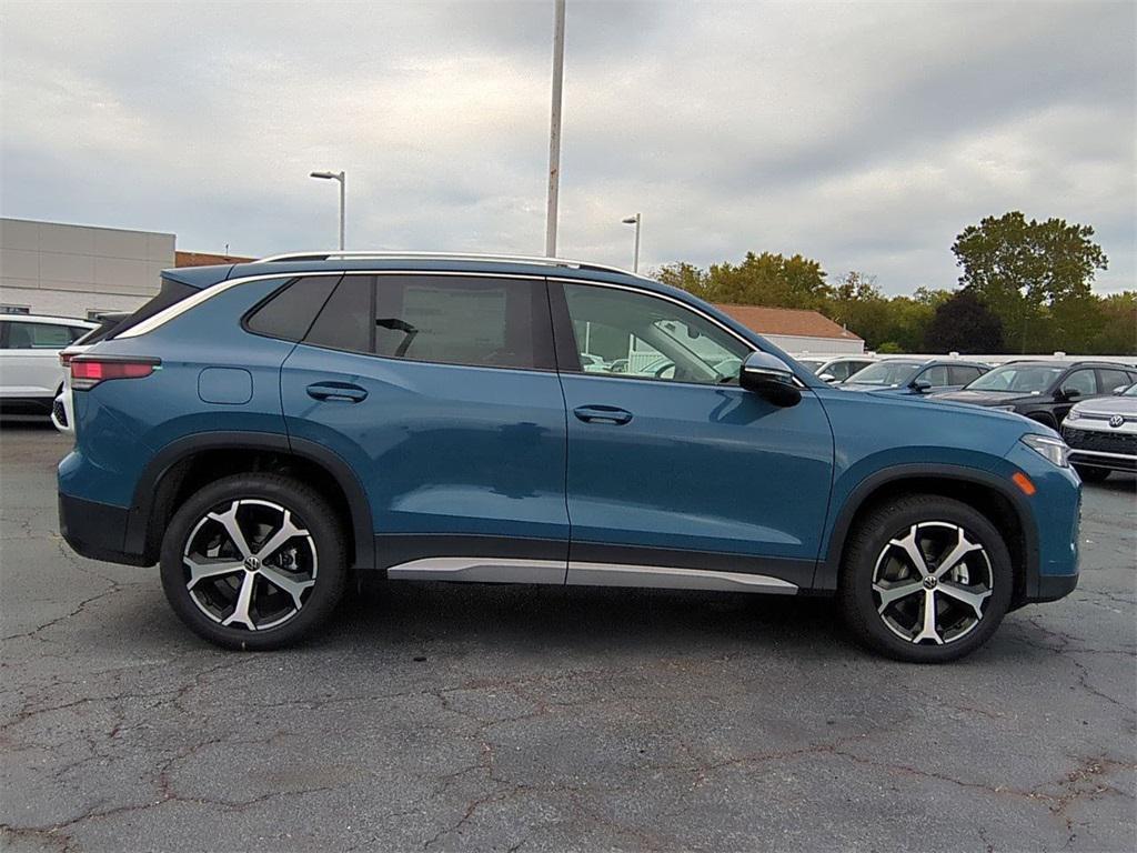 new 2025 Volkswagen Tiguan car, priced at $32,357