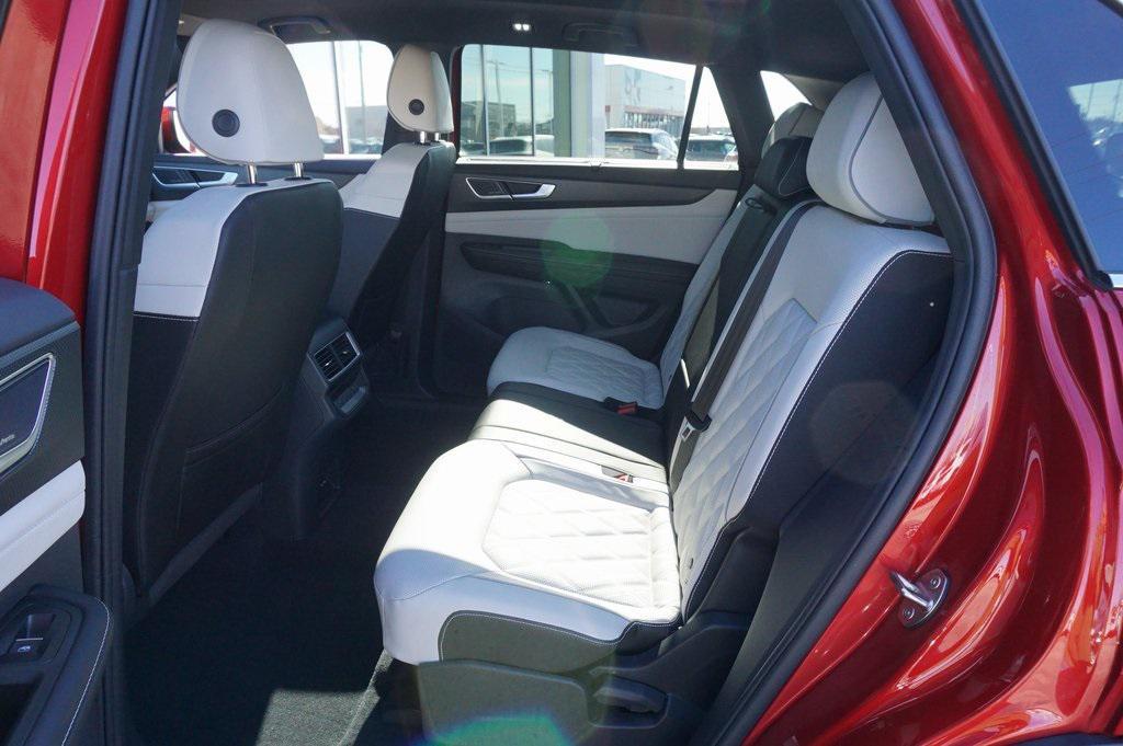 used 2025 Volkswagen Atlas Cross Sport car, priced at $40,990