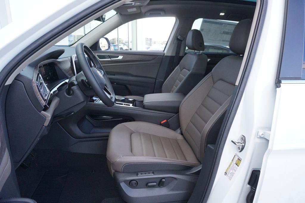 new 2026 Volkswagen Atlas car, priced at $47,871