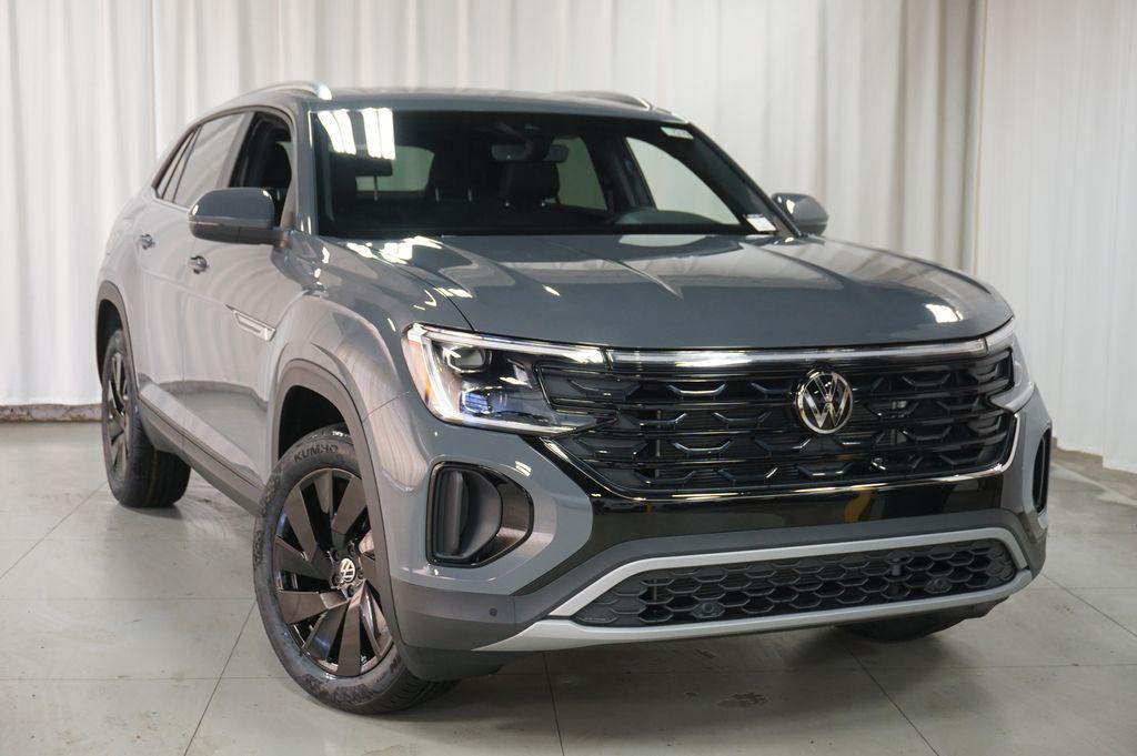 new 2026 Volkswagen Atlas Cross Sport car, priced at $43,843