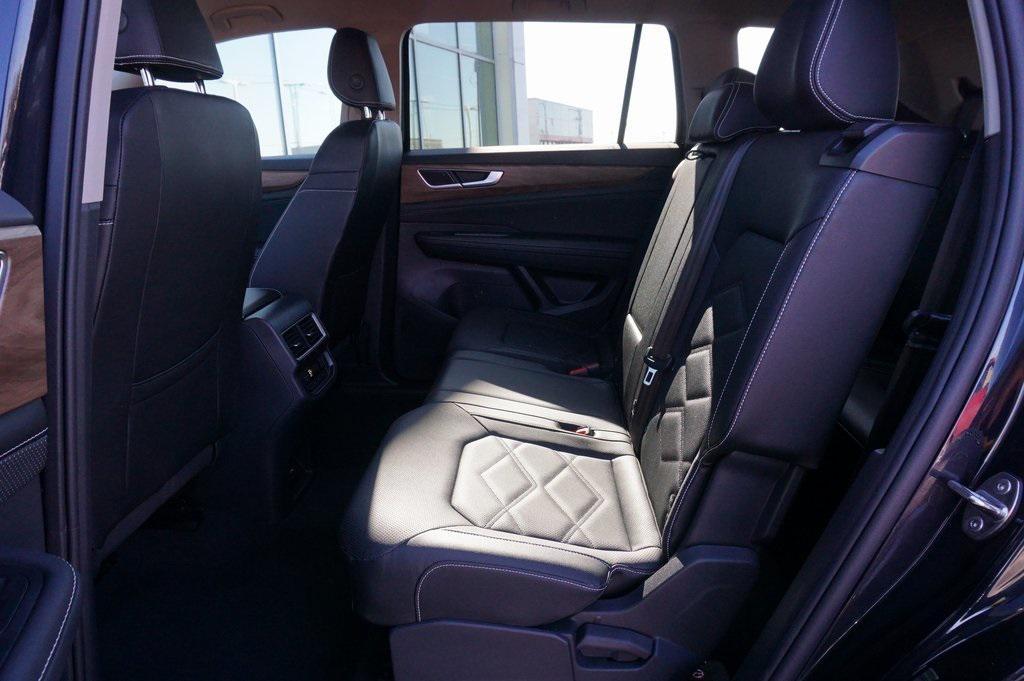 used 2025 Volkswagen Atlas car, priced at $31,990