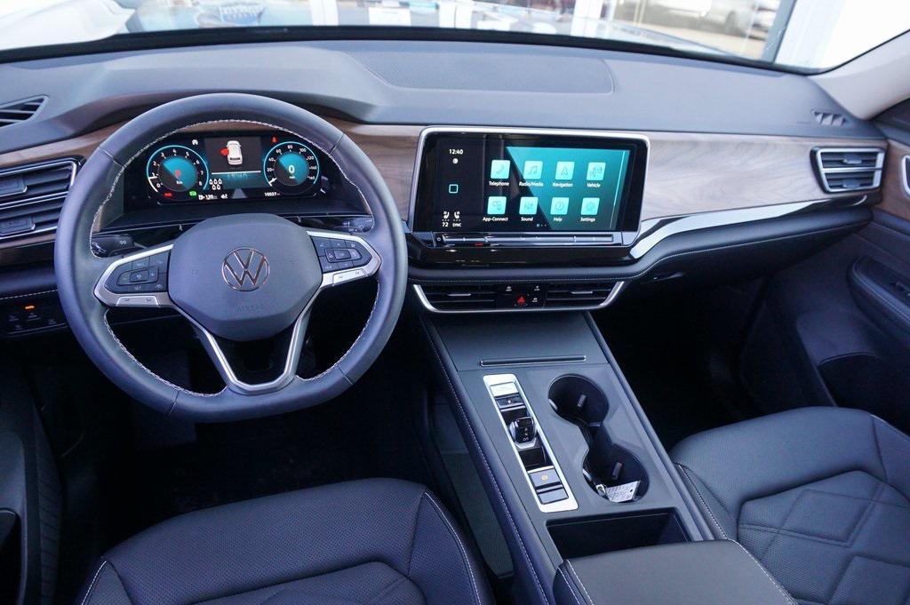 used 2025 Volkswagen Atlas car, priced at $31,990