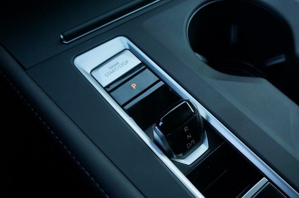 used 2025 Volkswagen Atlas car, priced at $31,990