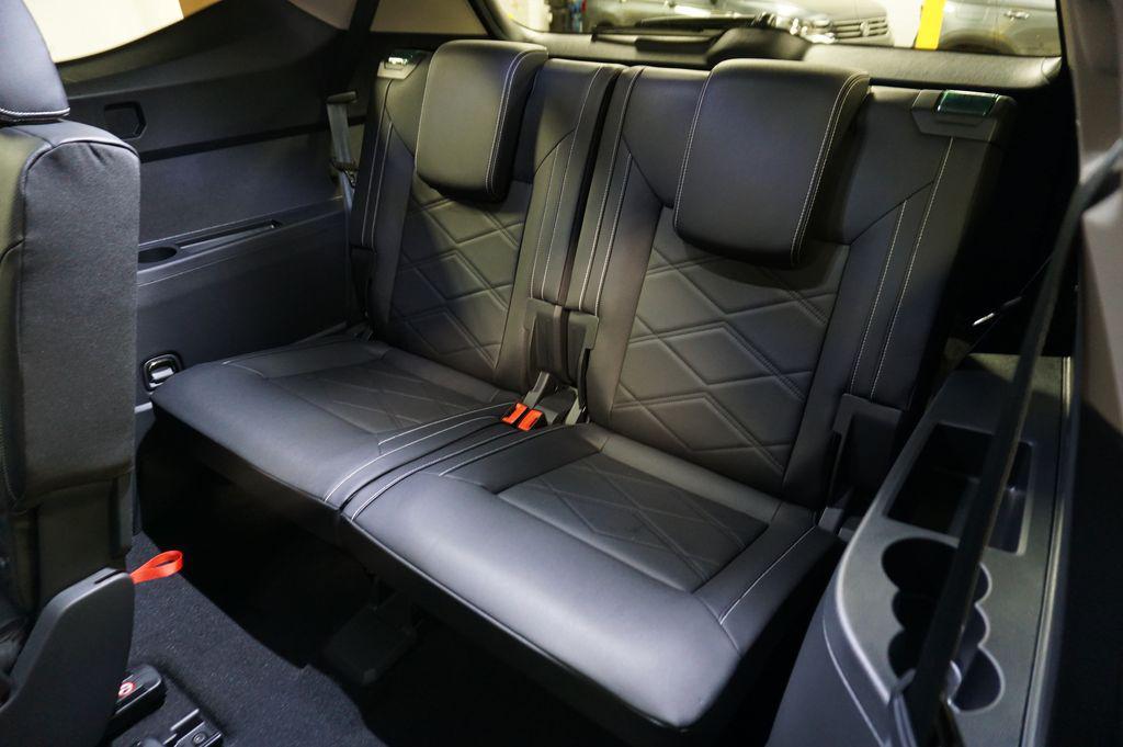new 2026 Volkswagen Atlas car, priced at $43,927
