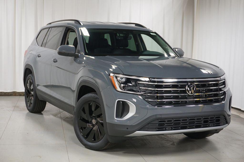 new 2026 Volkswagen Atlas car, priced at $43,927