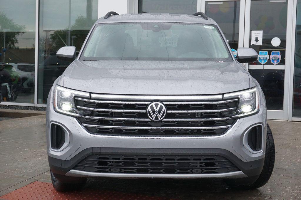new 2026 Volkswagen Atlas car, priced at $44,088