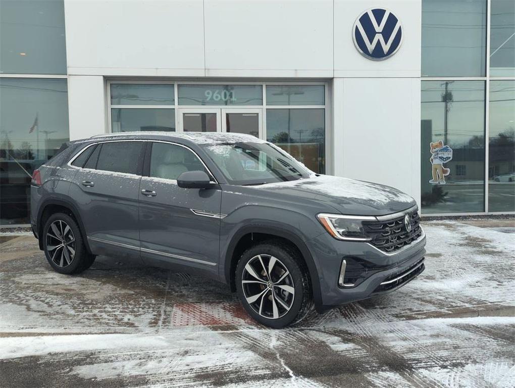 new 2026 Volkswagen Atlas Cross Sport car, priced at $52,406
