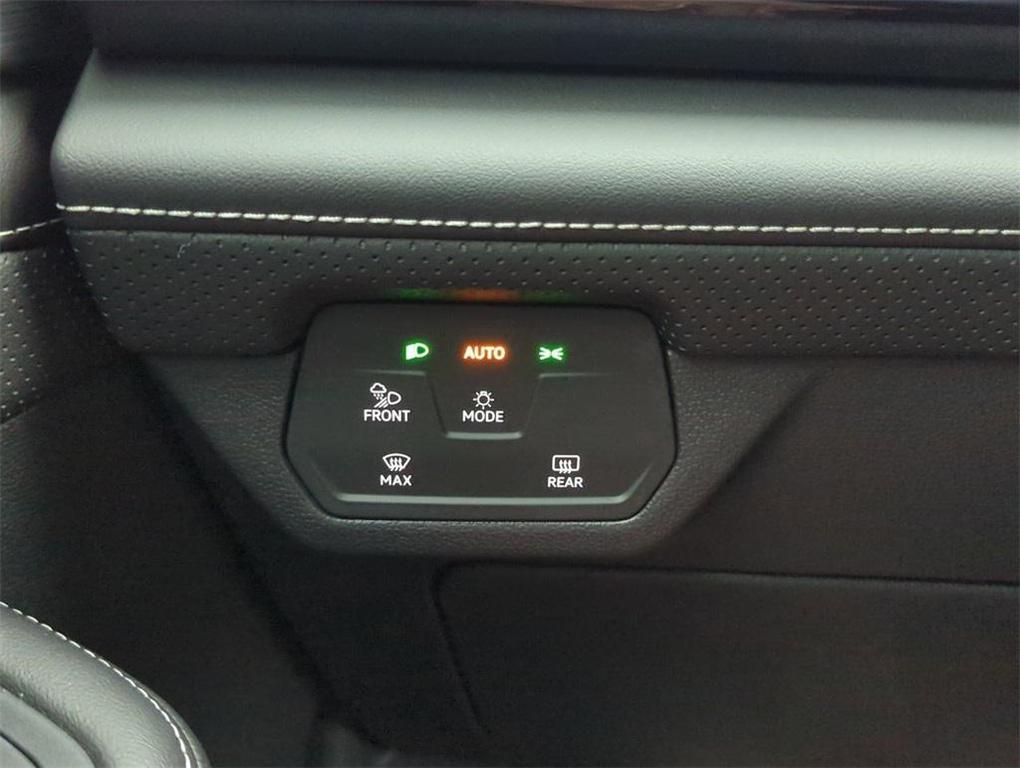 new 2026 Volkswagen Atlas Cross Sport car, priced at $43,894