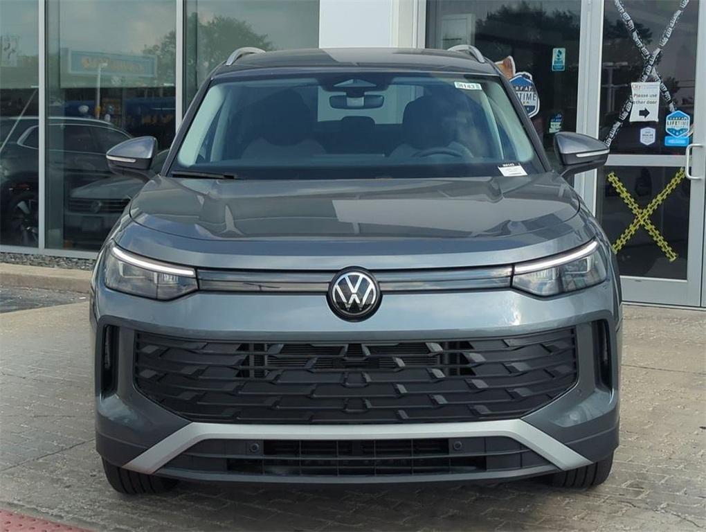 new 2025 Volkswagen Tiguan car, priced at $27,611