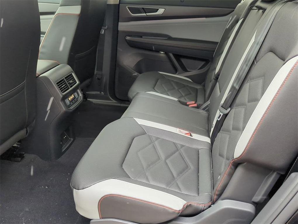 new 2026 Volkswagen Atlas car, priced at $45,827