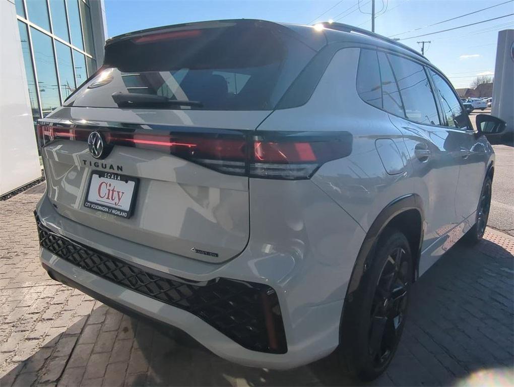 new 2026 Volkswagen Tiguan car, priced at $39,233