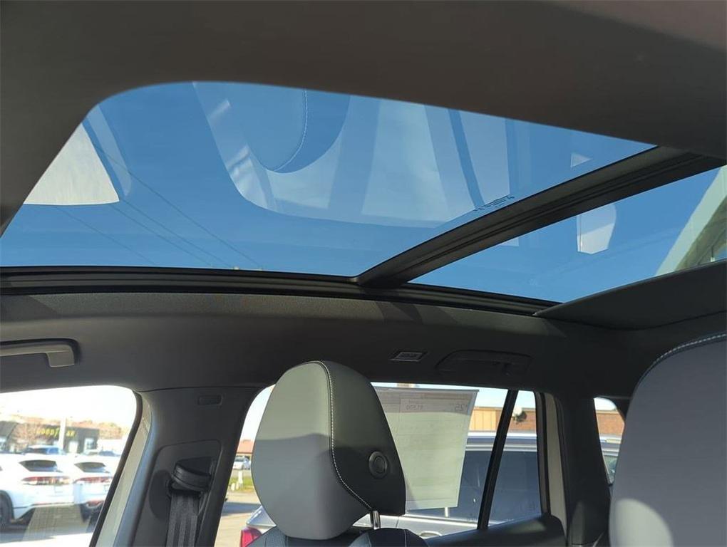 new 2026 Volkswagen Tiguan car, priced at $39,233