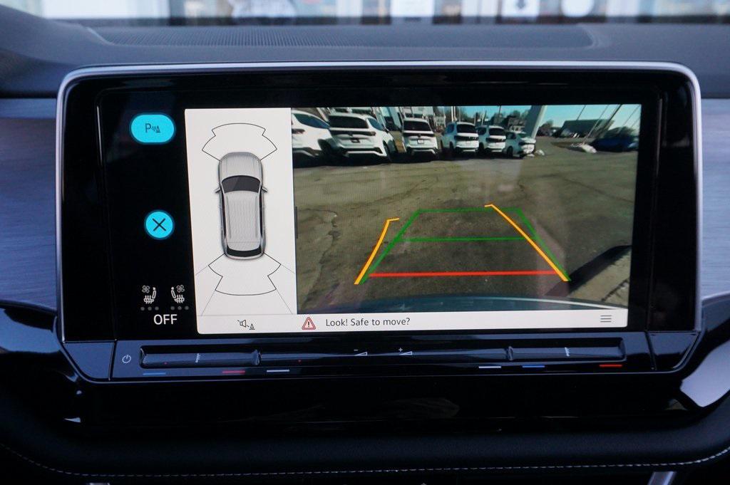 new 2026 Volkswagen Atlas Cross Sport car, priced at $43,374