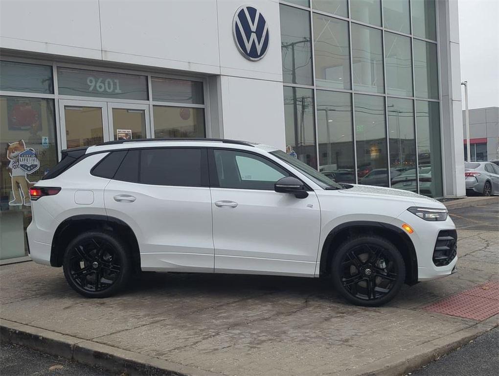 new 2026 Volkswagen Tiguan car, priced at $38,722