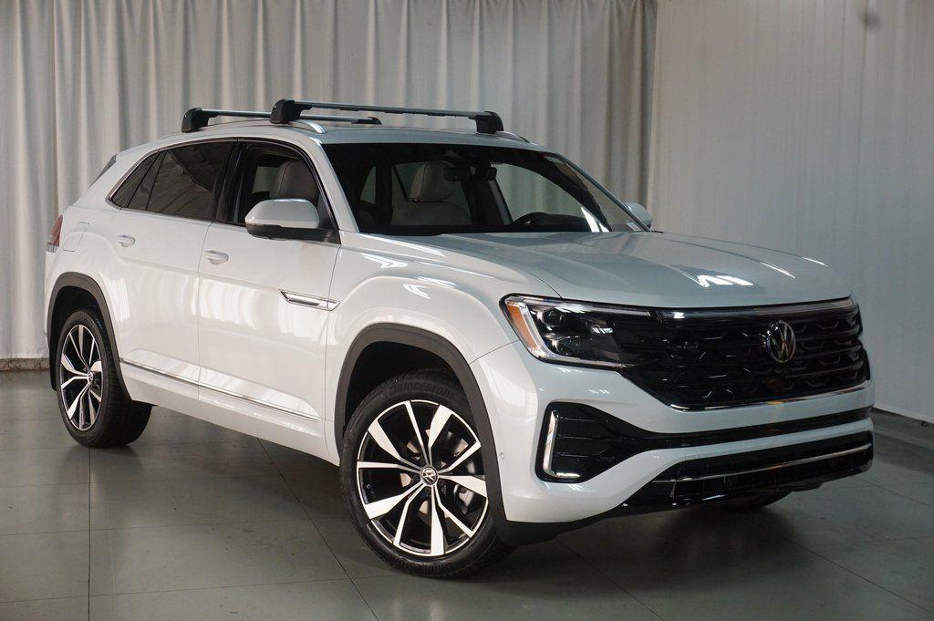 new 2026 Volkswagen Atlas Cross Sport car, priced at $52,406