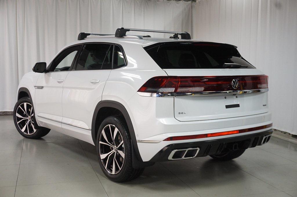 new 2026 Volkswagen Atlas Cross Sport car, priced at $52,406