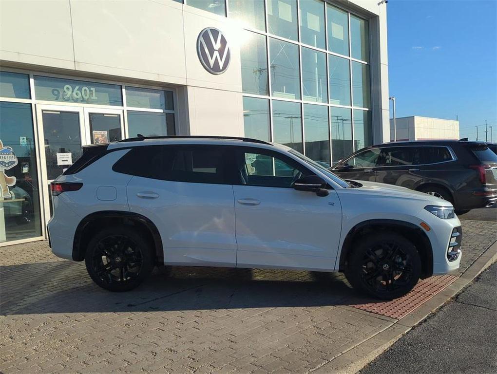 new 2026 Volkswagen Tiguan car, priced at $38,722