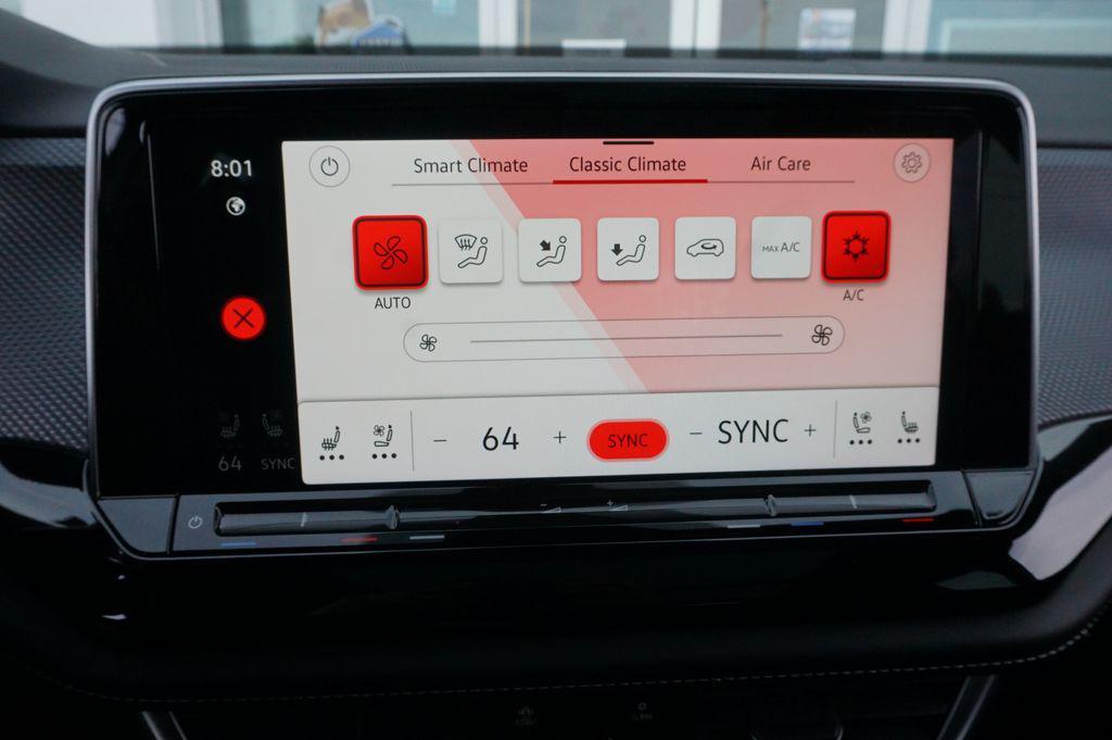 used 2024 Volkswagen Atlas Cross Sport car