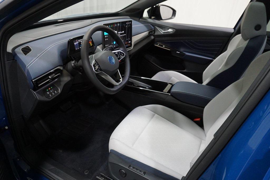 new 2025 Volkswagen ID.4 car, priced at $47,540