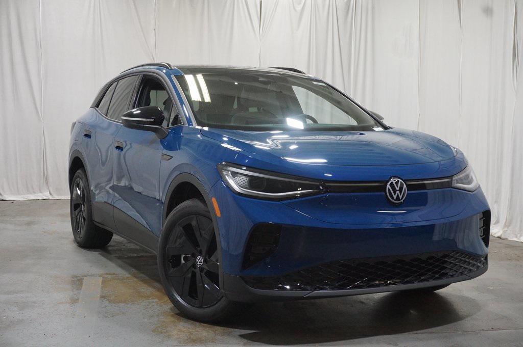 new 2025 Volkswagen ID.4 car, priced at $47,540