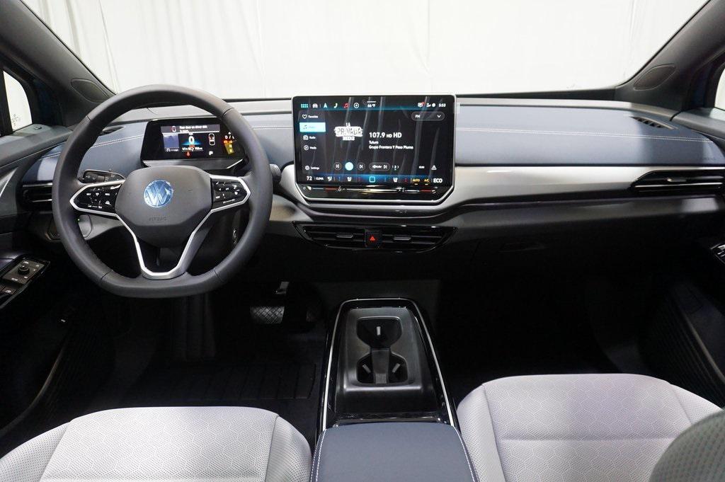new 2025 Volkswagen ID.4 car, priced at $47,540