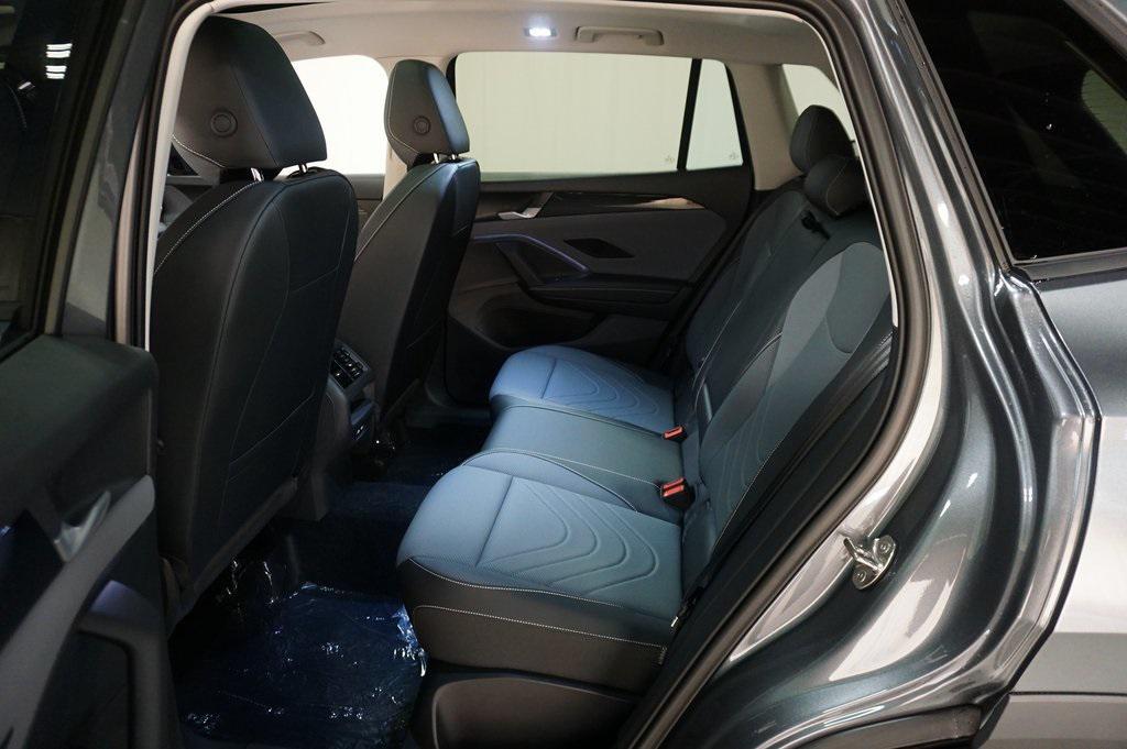 new 2025 Volkswagen Tiguan car, priced at $31,920