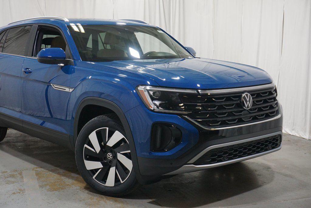 new 2025 Volkswagen Atlas Cross Sport car, priced at $43,091