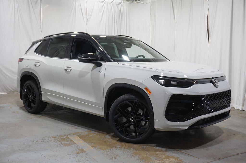 new 2026 Volkswagen Tiguan car, priced at $37,928