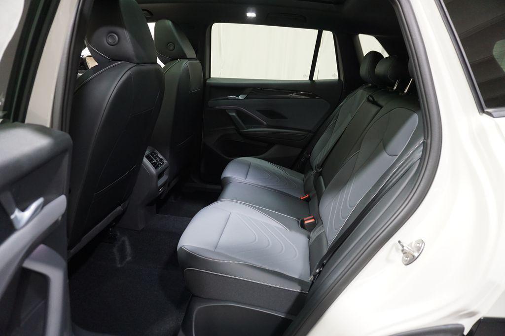 new 2026 Volkswagen Tiguan car, priced at $37,928