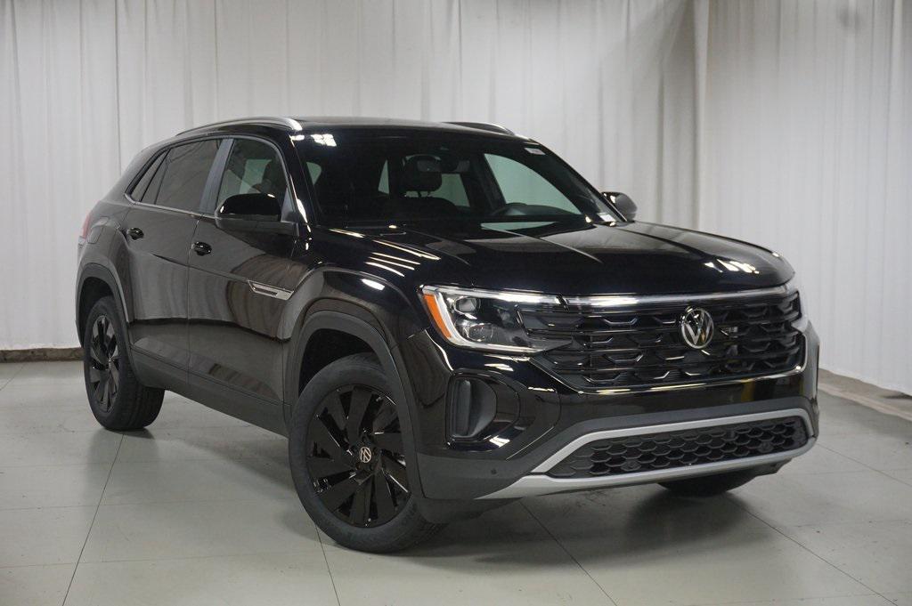 new 2026 Volkswagen Atlas Cross Sport car, priced at $44,215