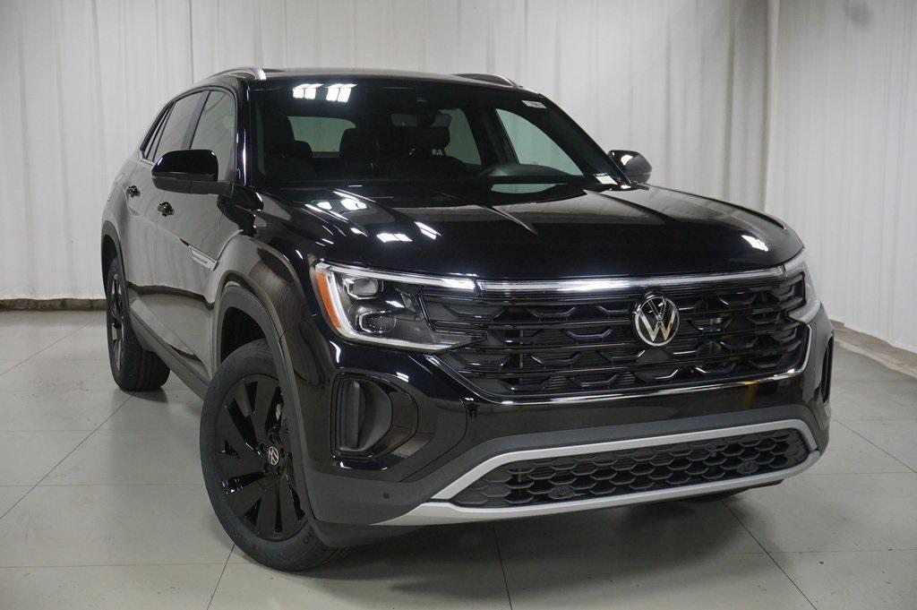new 2026 Volkswagen Atlas Cross Sport car, priced at $44,215
