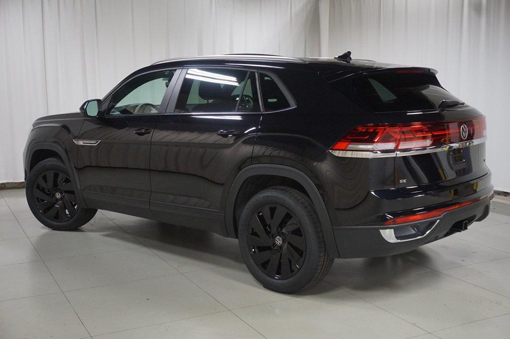 new 2026 Volkswagen Atlas Cross Sport car, priced at $44,215