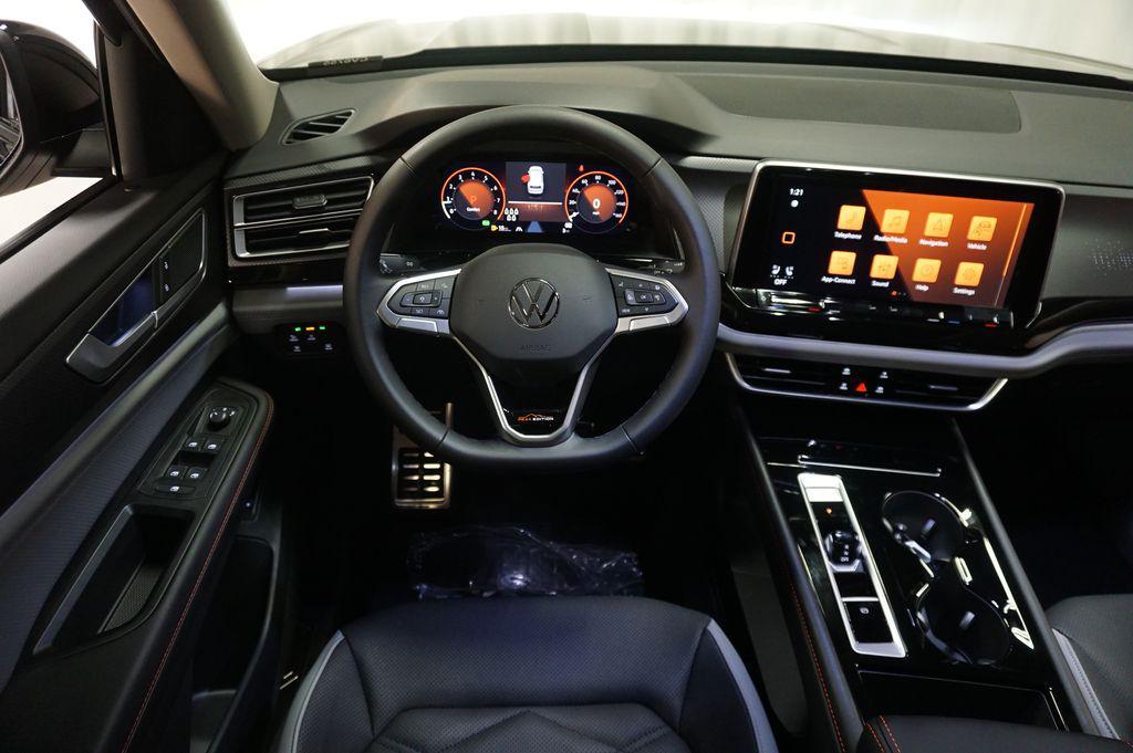 new 2026 Volkswagen Atlas car, priced at $44,577