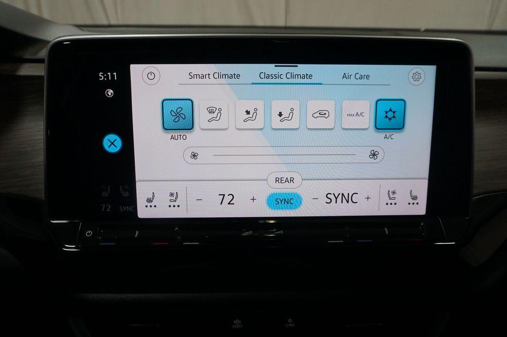 used 2024 Volkswagen Atlas car, priced at $37,690