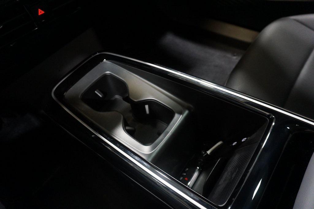 new 2025 Volkswagen ID.4 car, priced at $47,540