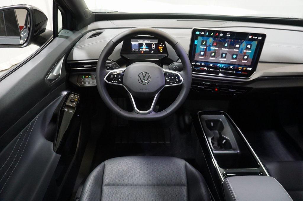 new 2025 Volkswagen ID.4 car, priced at $47,540