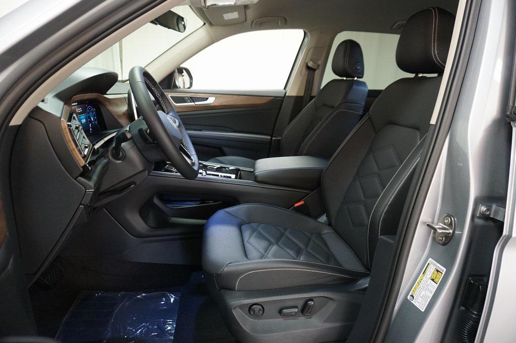 new 2026 Volkswagen Atlas car, priced at $43,990