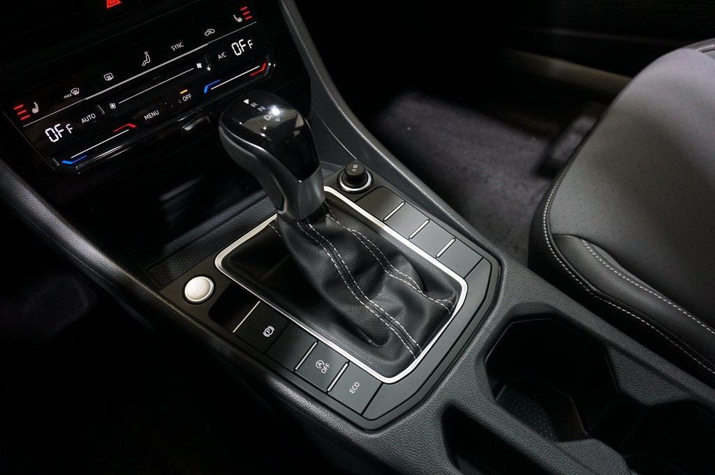 new 2025 Volkswagen Jetta car, priced at $24,551