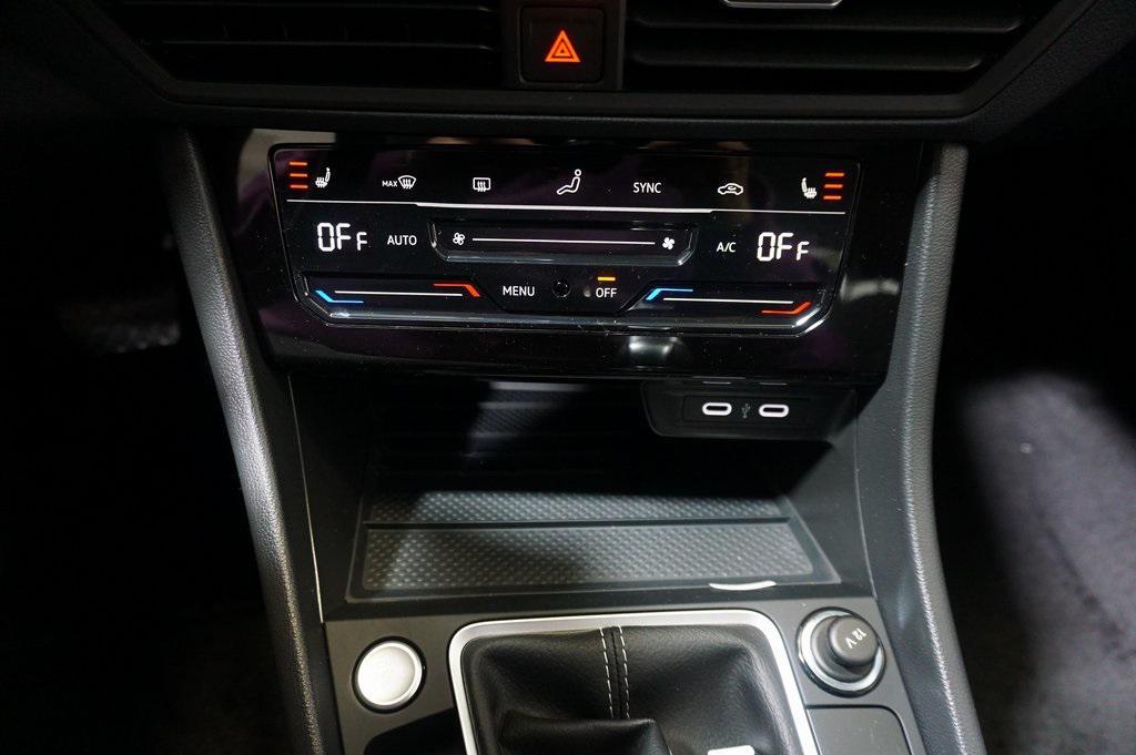 new 2025 Volkswagen Jetta car, priced at $24,551