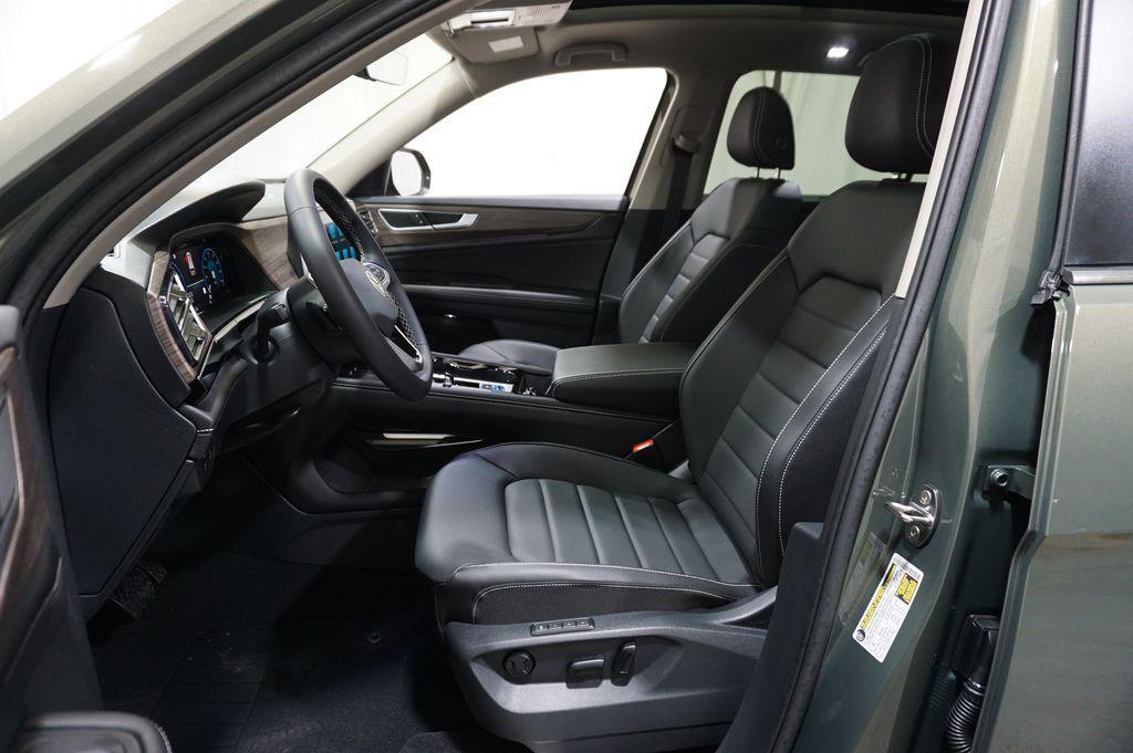 new 2026 Volkswagen Atlas car, priced at $46,836